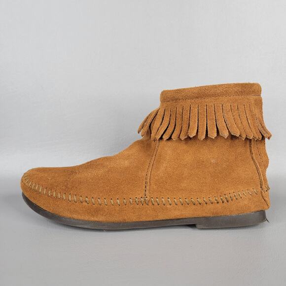 Minnetonka Womens Back Zip Hardsole Ankle Bootie Round Toe Suede Brown Size 7 - Picture 2 of 12